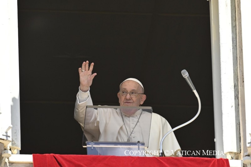 Sapaan Paus Fransiskus pada Doa Ratu Surga – 21 April 2024